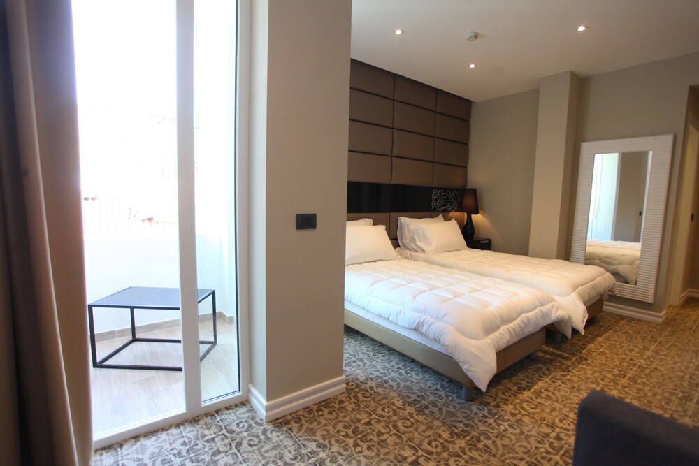 Senator Hotel, Tirane Senator Hotel, Tirane