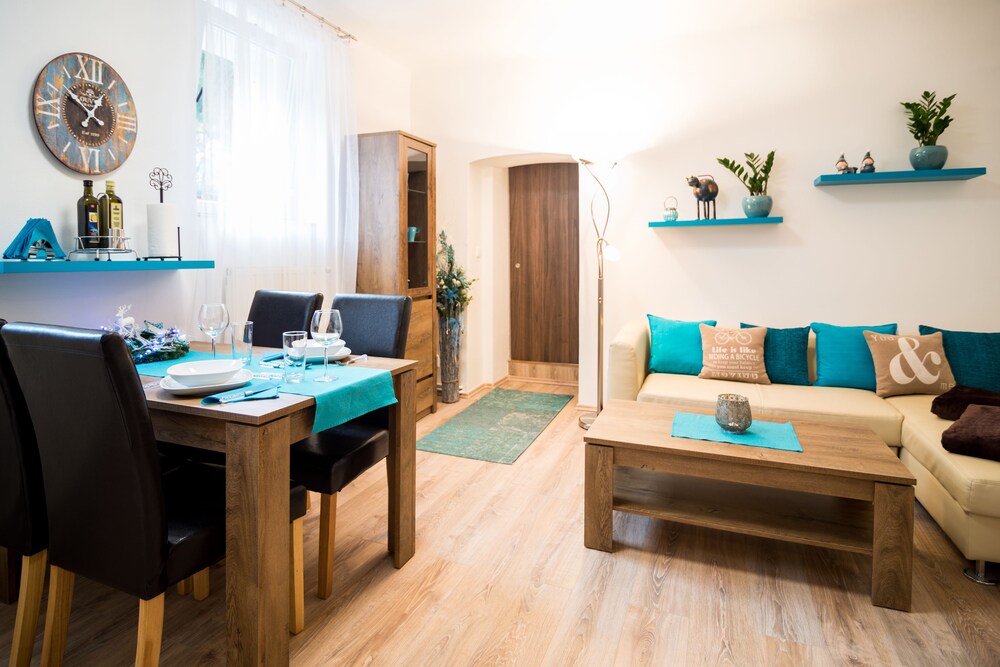 2 Bedroom Home close to Prague Castle 2 Bedroom Home close to Prague Castle