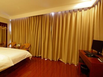 GreenTree Inn HeFei HuangShan Road DaXiDi 1912 Express Hotel, Hefei GreenTree Inn HeFei HuangShan Road DaXiDi 1912 Express Hotel, Hefei