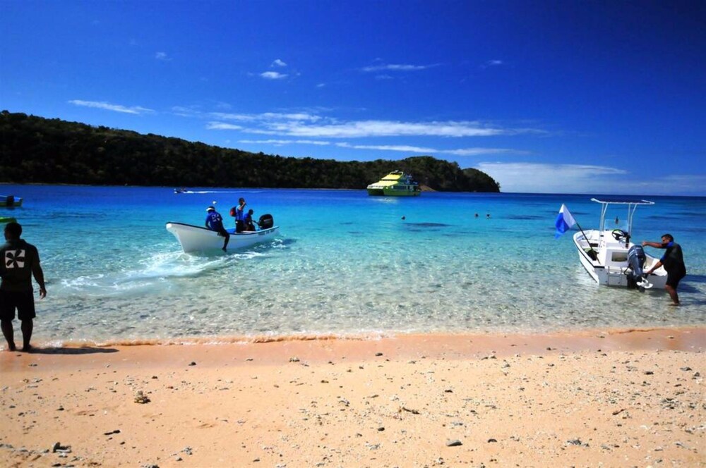 Paradise Cove Resort, Yasawa Islands Paradise Cove Resort, Yasawa Islands