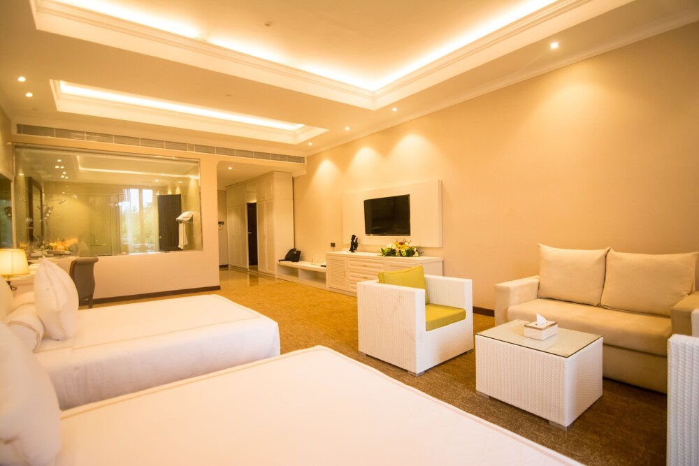 The Golden Crown Hotel, Kandy The Golden Crown Hotel, Kandy