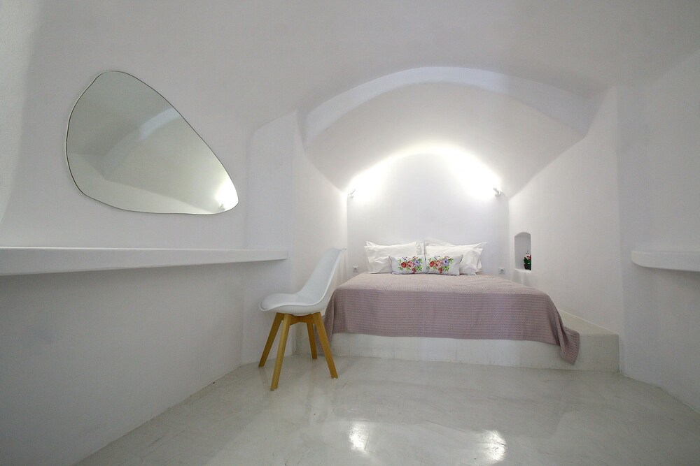 Fertimo, Santorini Fertimo, Santorini