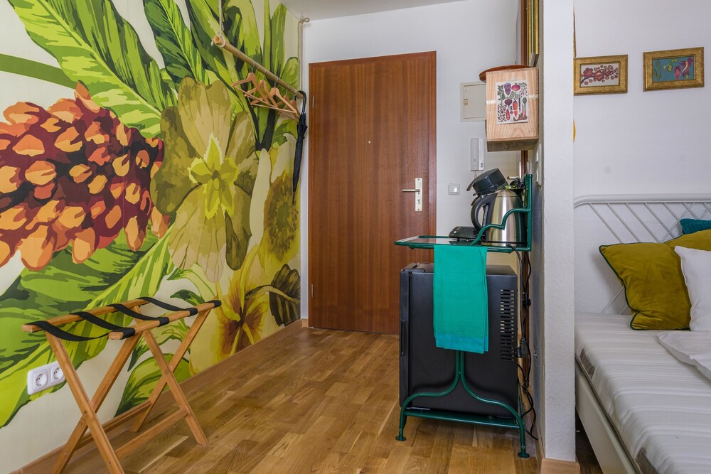 Urban Jungle Designer Apartment, Mannheim Urban Jungle Designer Apartment, Mannheim