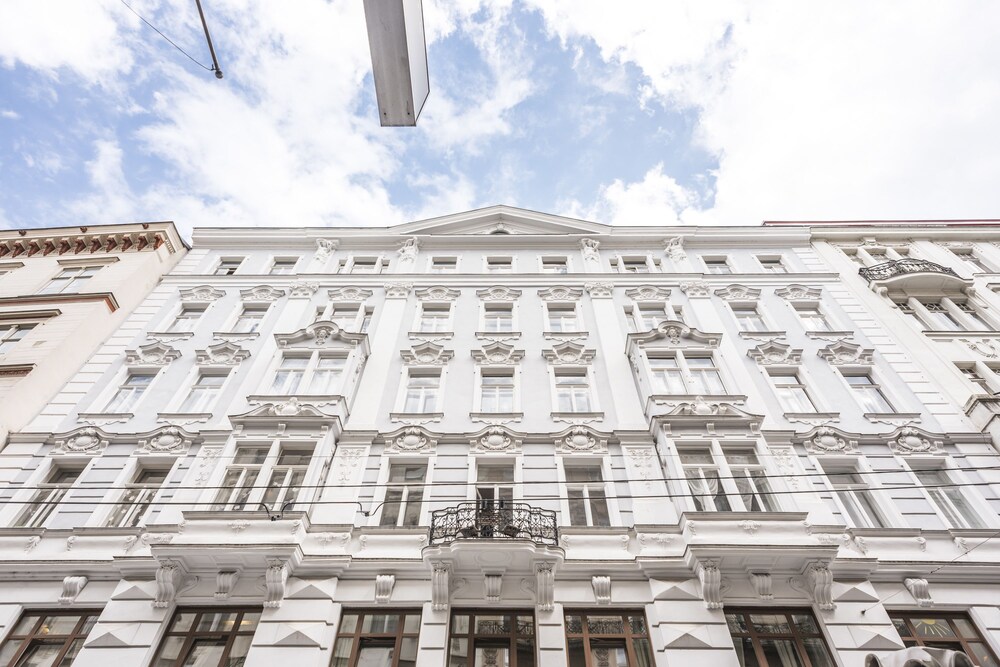 Senator Suite Stephansplatz By Welcome2vienna Vienna Apartment