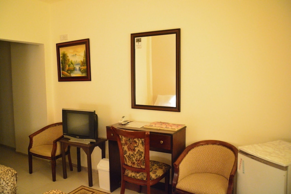 Al-Nayrouz Palace Hotel, Amman Al-Nayrouz Palace Hotel, Amman