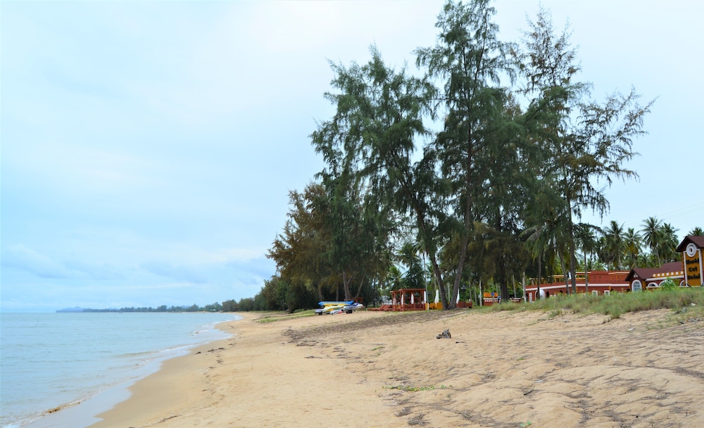 World Cat Hotel & Resort, Bang Saphan World Cat Hotel & Resort, Bang Saphan
