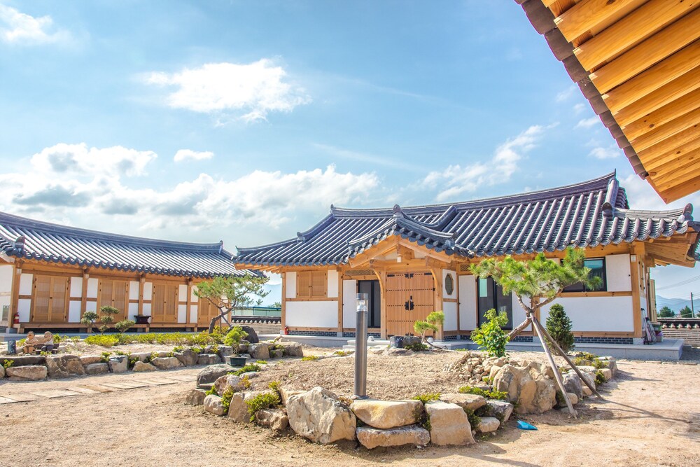 Wadamjung, Gyeongju Wadamjung, Gyeongju