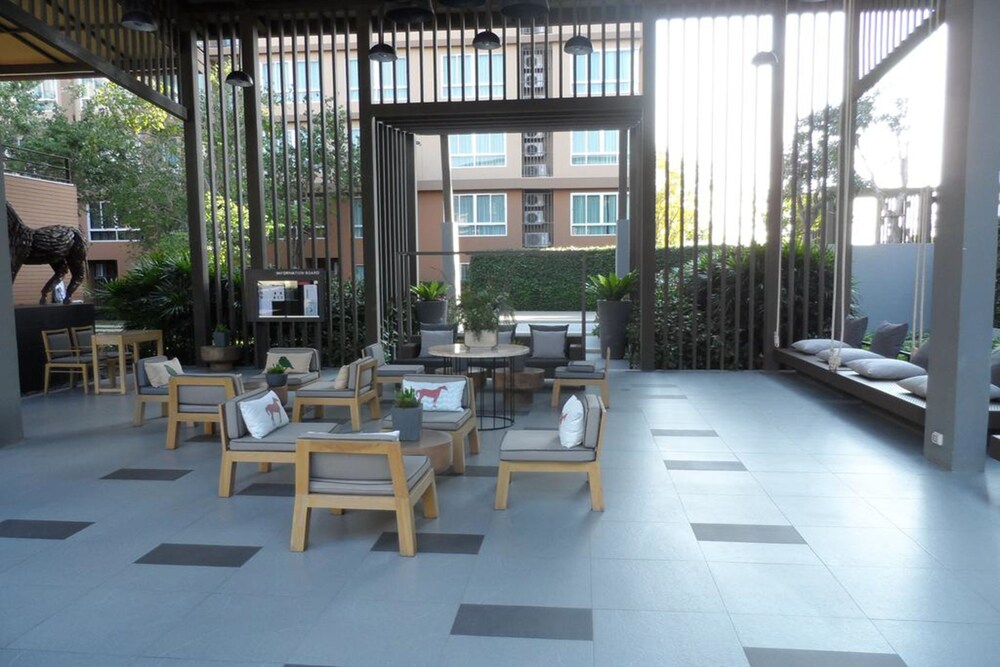 Baan Thew Lom Cha Am 339-758, Chaam Baan Thew Lom Cha Am 339-758, Chaam