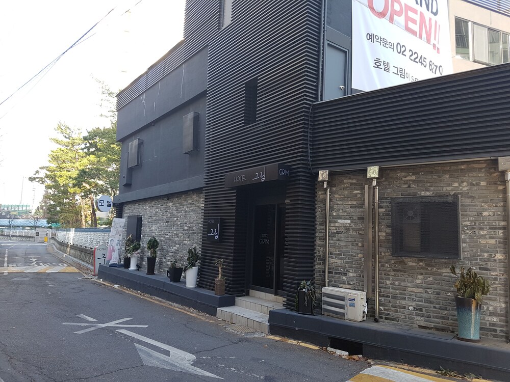 Grim Hotel in Dongdaemoon, Seoul Grim Hotel in Dongdaemoon, Seoul