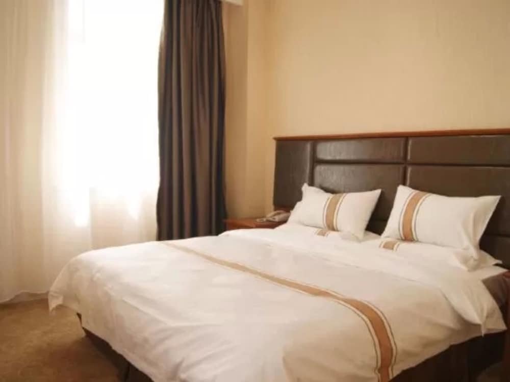 Plus Hotel, Shenyang Plus Hotel, Shenyang