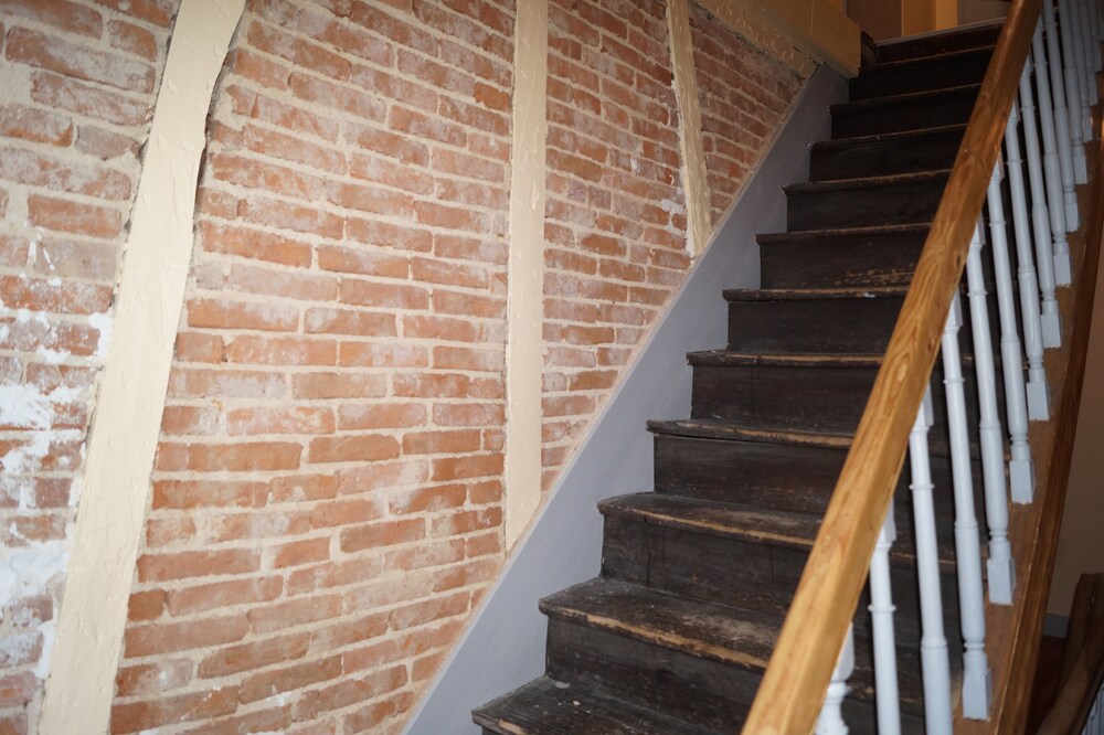 Studio Limoges Montjovis, Limoges Studio Limoges Montjovis, Limoges