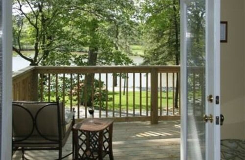 The Twin Lakes Lodge, Greensboro The Twin Lakes Lodge, Greensboro