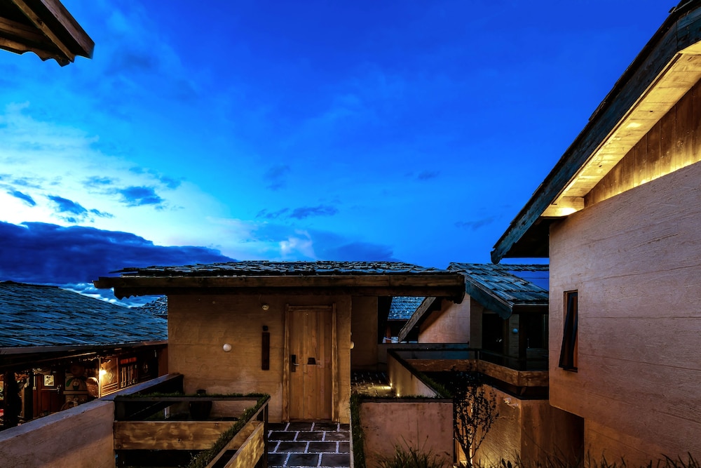 Shangri-la Karesansui Hotel, Shangri-La Shangri-la Karesansui Hotel, Shangri-La
