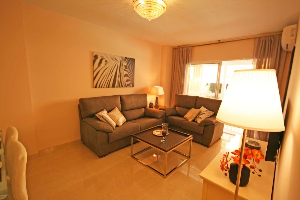 Zamarrilla GrupalMalaga, Malaga Zamarrilla GrupalMalaga, Malaga