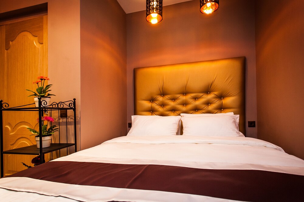 Leo Hotel Leo Hotel