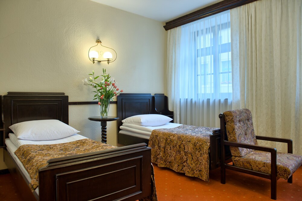 Hotel Dwor Polski, Wrocław Hotel Dwor Polski, Wrocław