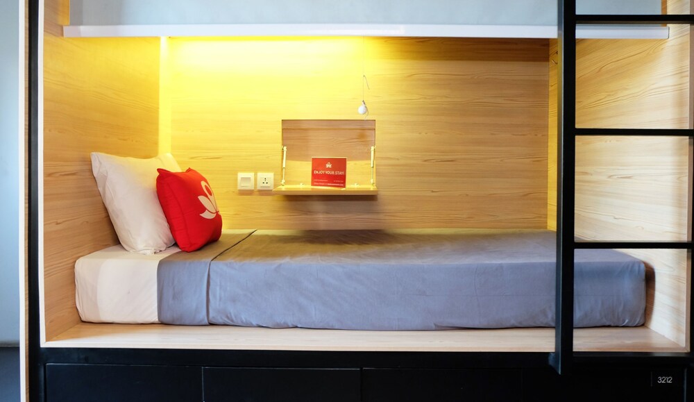 ZEN Hostel Gubeng Station, Surabaya ZEN Hostel Gubeng Station, Surabaya