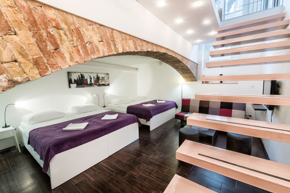 Tia Apartments and Rooms, Zagreb Tia Apartments and Rooms, Zagreb