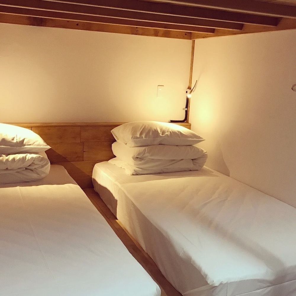 CaoJi Book inn Hostel, Tainan CaoJi Book inn Hostel, Tainan