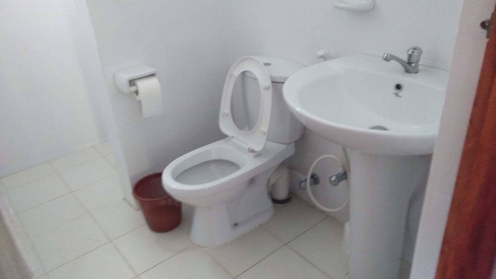 rocky villa towerist geust house, Tangalla rocky villa towerist geust house, Tangalla