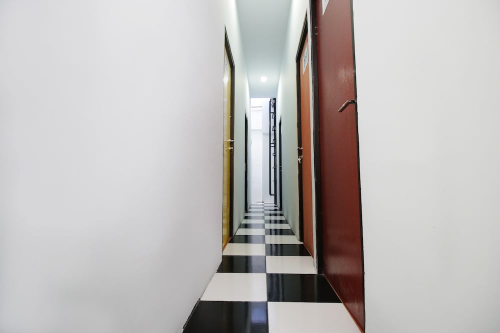 Airy Eco Syariah Bandara Soekarno Hatta Taman Mahkota Tangerang, Tangerang Airy Eco Syariah Bandara Soekarno Hatta Taman Mahkota Tangerang, Tangerang
