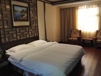 GreenTree Inn GuiLin Xiangshan District South ZhongShan Road NanXiShan, Guilin GreenTree Inn GuiLin Xiangshan District South ZhongShan Road NanXiShan, Guilin