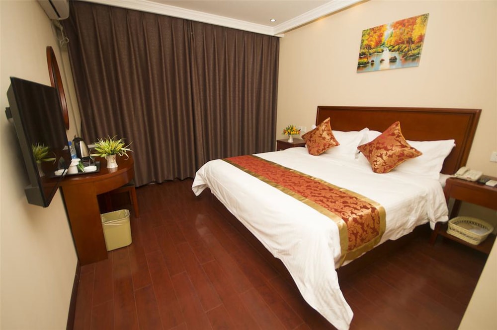 GreenTree Inn Dalian Ganjingzi District Dongwei Road Subway Station Ho, Dalian GreenTree Inn Dalian Ganjingzi District Dongwei Road Subway Station Ho, Dalian