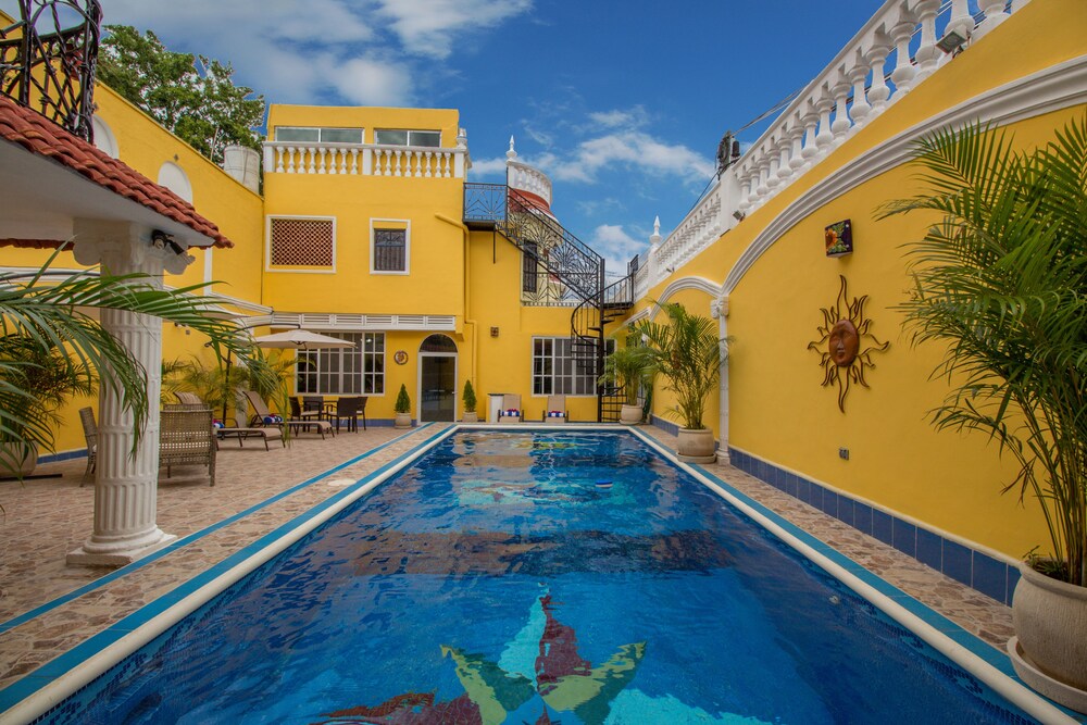 Mayan Sun Bed and Breakfast, Merida Mayan Sun Bed and Breakfast, Merida