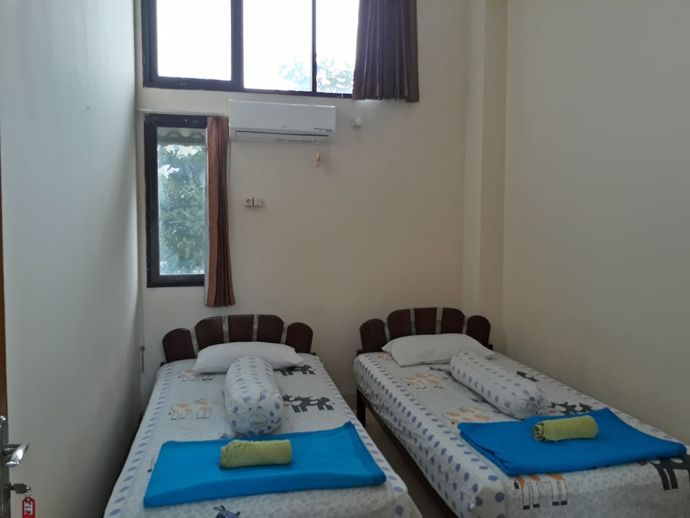Imam Bonjol Hostel, Semarang Imam Bonjol Hostel, Semarang