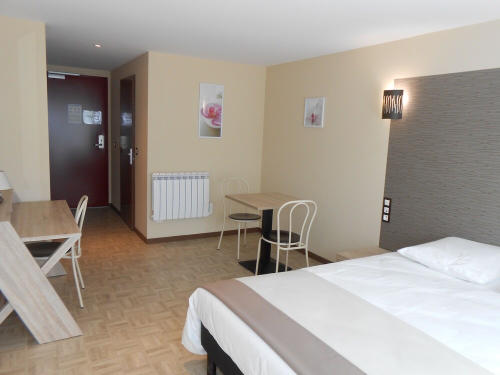 Hôtel La Pause, Dreux Hôtel La Pause, Dreux