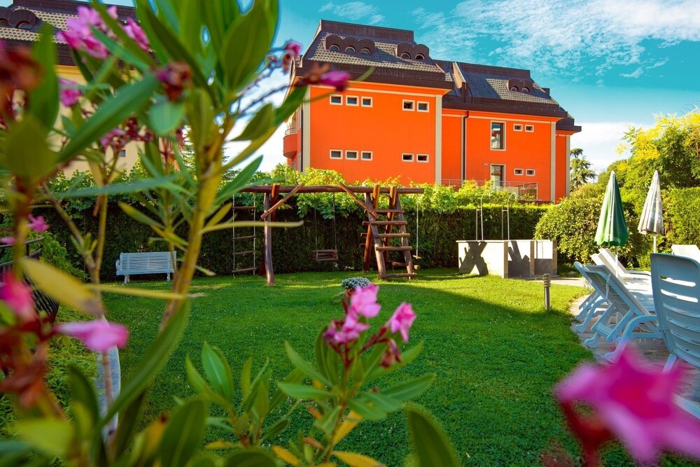 Atlant Hotel, Varna Atlant Hotel, Varna