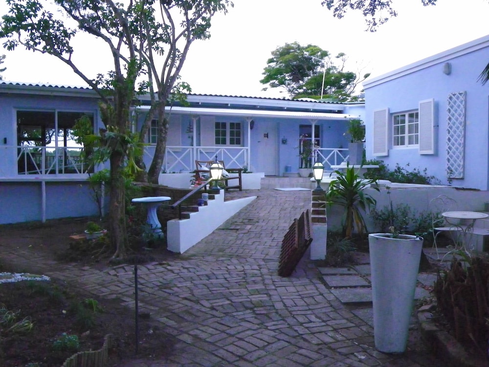 Blue's Guest House, East London Blue's Guest House, East London