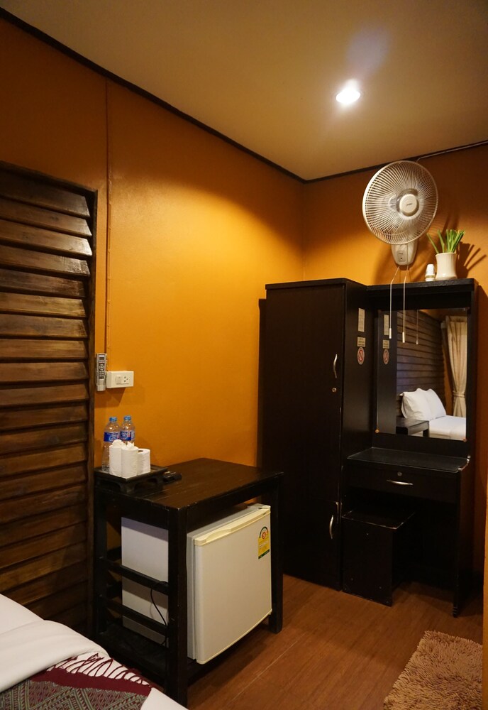 Baanfai Guesthouse, Chiang Khong Baanfai Guesthouse, Chiang Khong