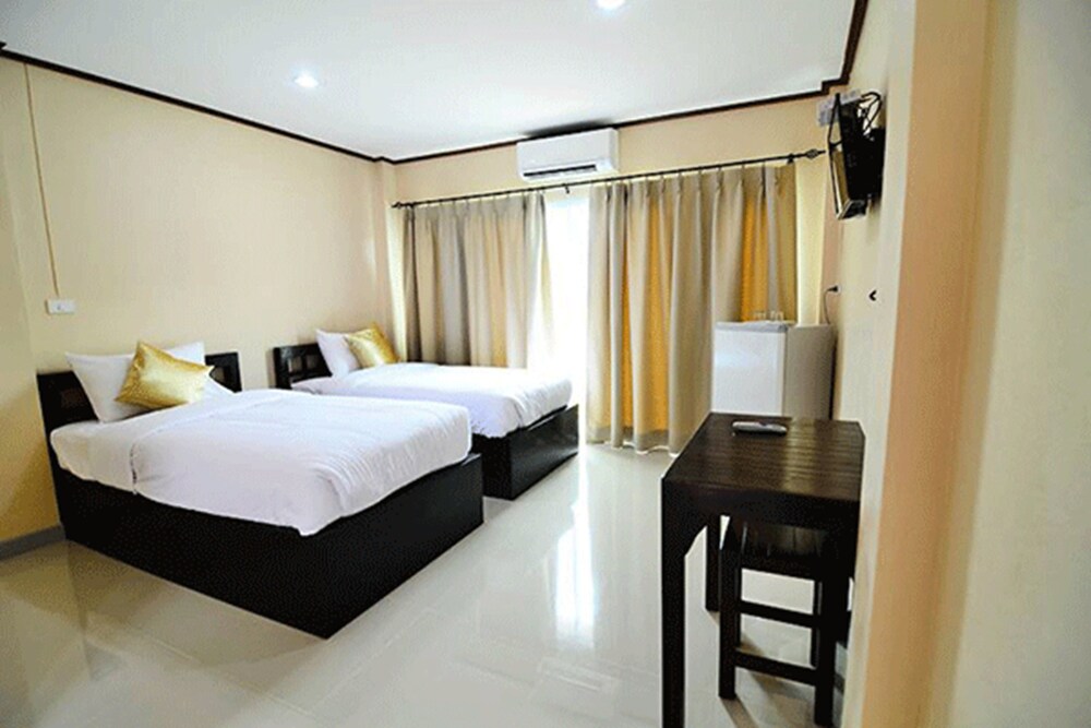 Laksasuk House, Mae Sot Laksasuk House, Mae Sot