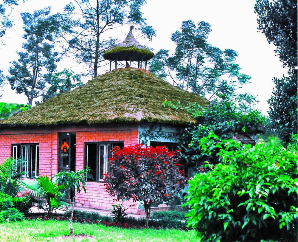 Rainbow Safari Resort, Sauraha Rainbow Safari Resort, Sauraha