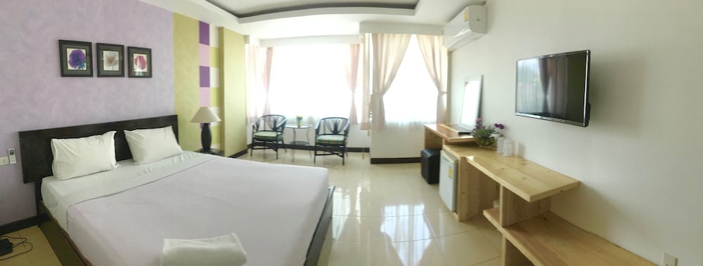 Charlie House, Chaam Charlie House, Chaam