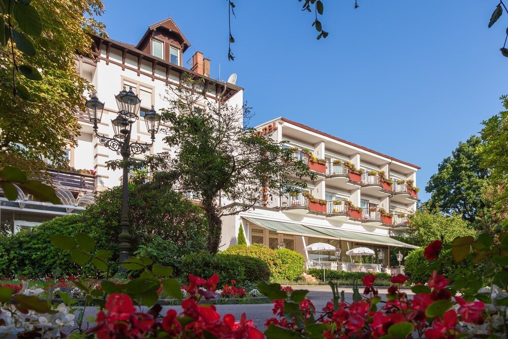 Hotel Tannenhof, Baden-Baden Hotel Tannenhof, Baden-Baden