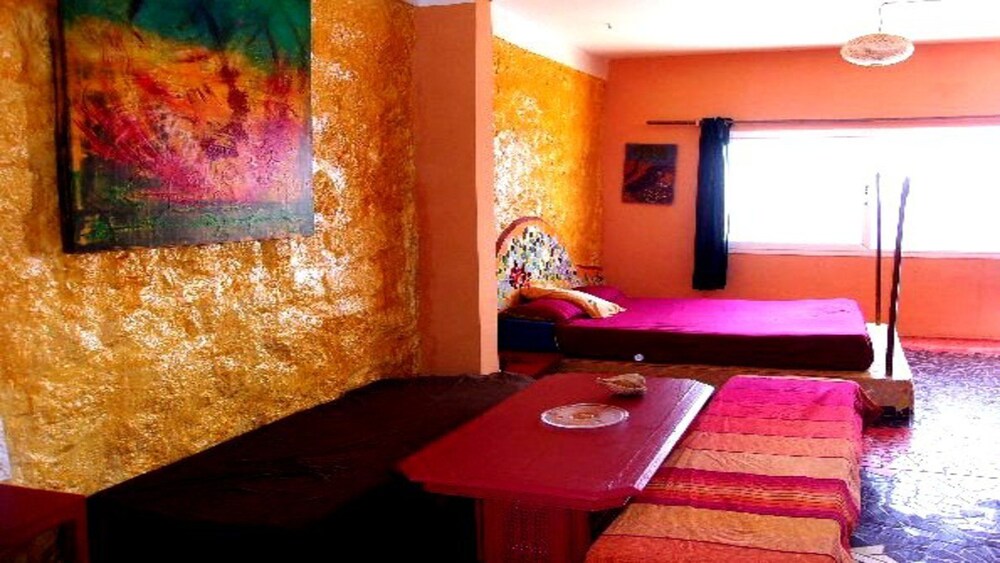 Chambre Et Studio Dans Maison D'artiste, Dakar Chambre Et Studio Dans Maison D'artiste, Dakar