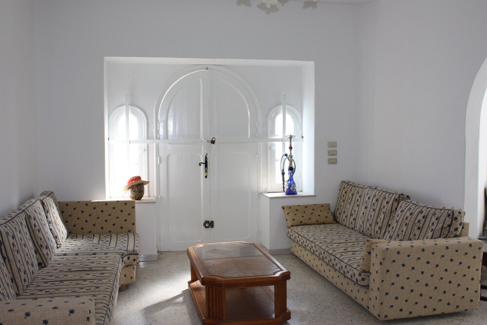 Villa With 4 Rooms in Mahdia, With Wonderful sea View, Enclosed Garden, Mahdia Villa With 4 Rooms in Mahdia, With Wonderful sea View, Enclosed Garden, Mahdia