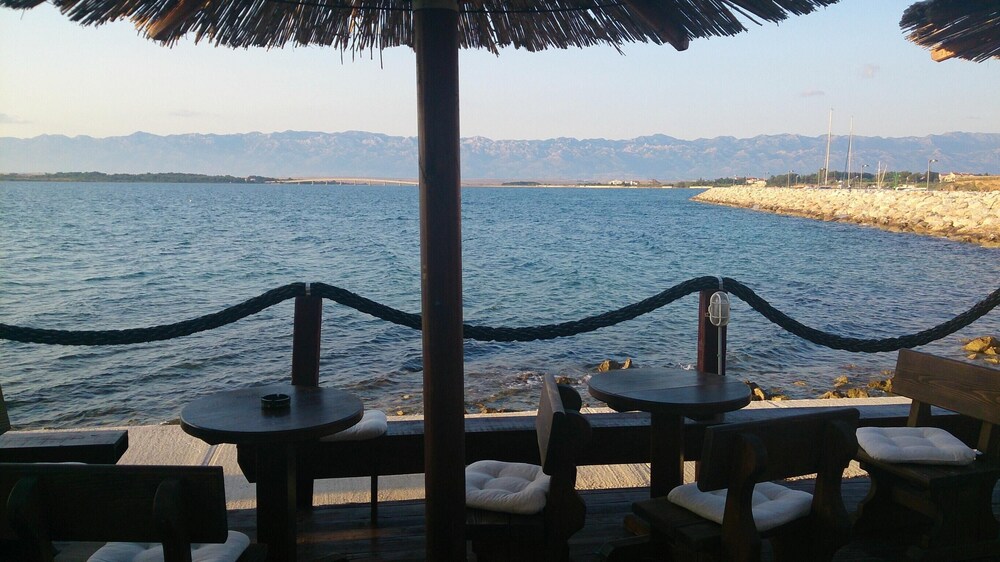 Apartment With 3 Bedrooms in Privlaka, With Wonderful sea View and Enc, Privlaka Apartment With 3 Bedrooms in Privlaka, With Wonderful sea View and Enc, Privlaka