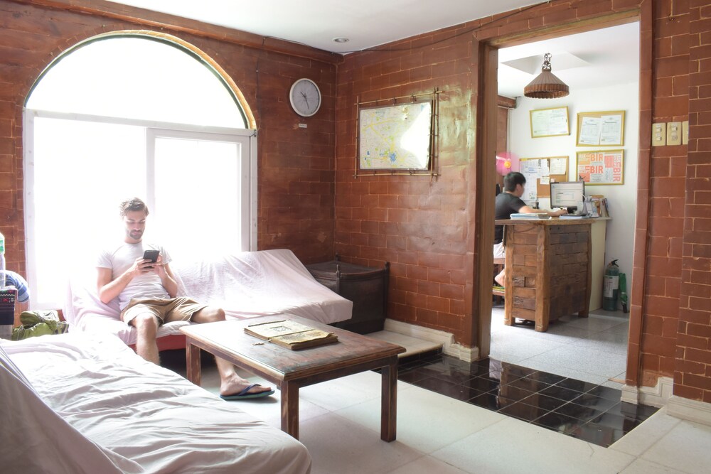 Our Melting Pot Hostel, Makati Our Melting Pot Hostel, Makati