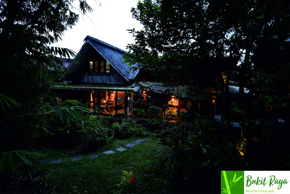 Bukit Raya Guesthouse, Palangkaraya Bukit Raya Guesthouse, Palangkaraya
