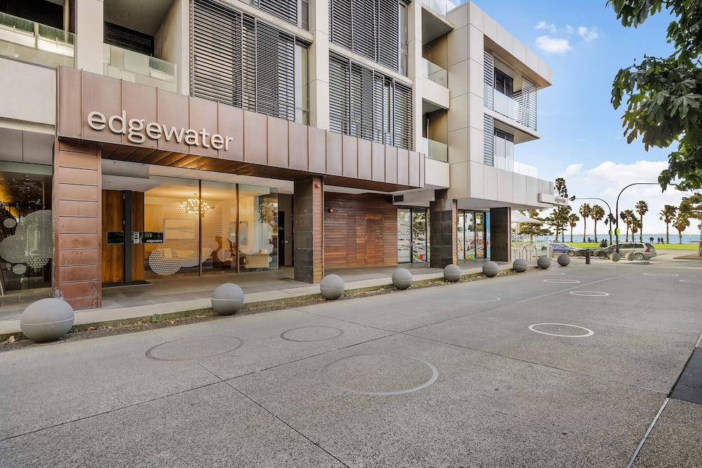 Edgewater 108, Geelong Edgewater 108, Geelong