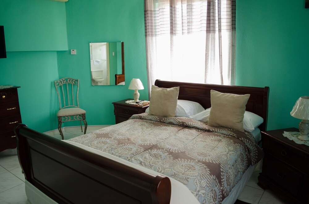 Tiana Estate, Montego Bay Tiana Estate, Montego Bay