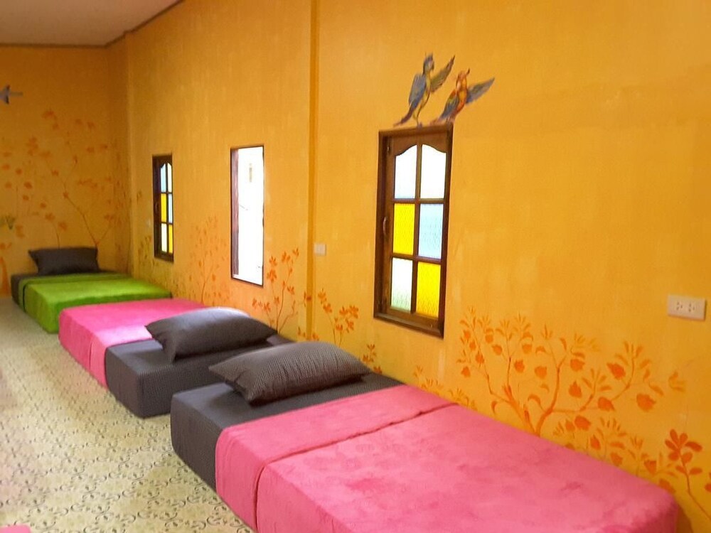Bee Sleep Hostel Lonely Beach - Adults Only, Ko Chang Bee Sleep Hostel Lonely Beach - Adults Only, Ko Chang