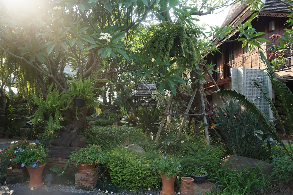 Baansuwanburi, San Sai Baansuwanburi, San Sai