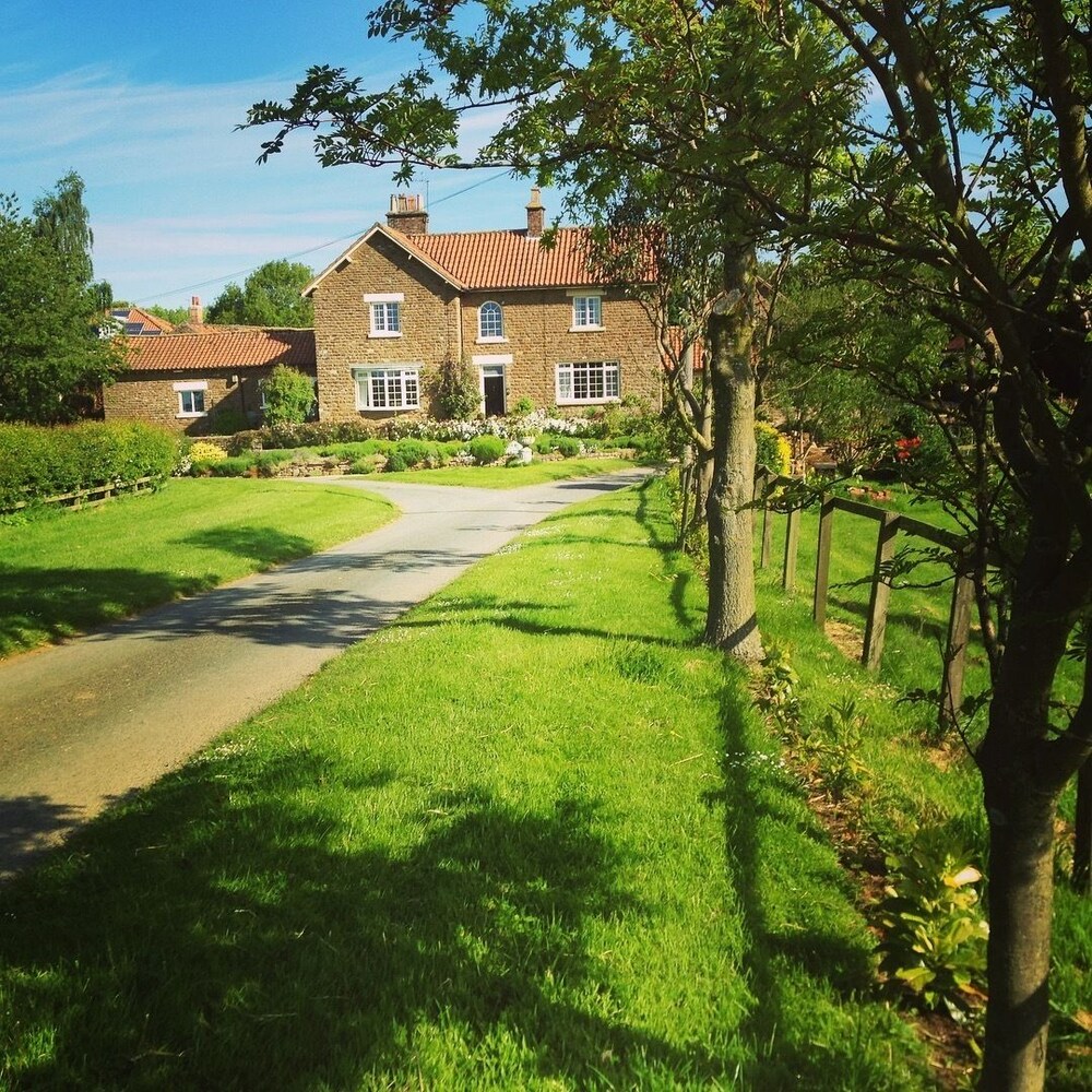 Hall Farm Boutique Bed & Breakfast, York Hall Farm Boutique Bed & Breakfast, York