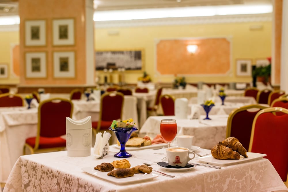 Mariano IV Palace Hotel, Oristano Mariano IV Palace Hotel, Oristano