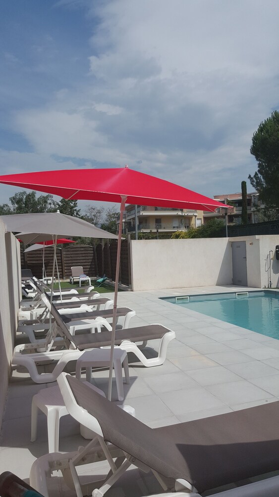 Hôtel ibis Cannes Mouans Sartoux, Cannes Hôtel ibis Cannes Mouans Sartoux, Cannes
