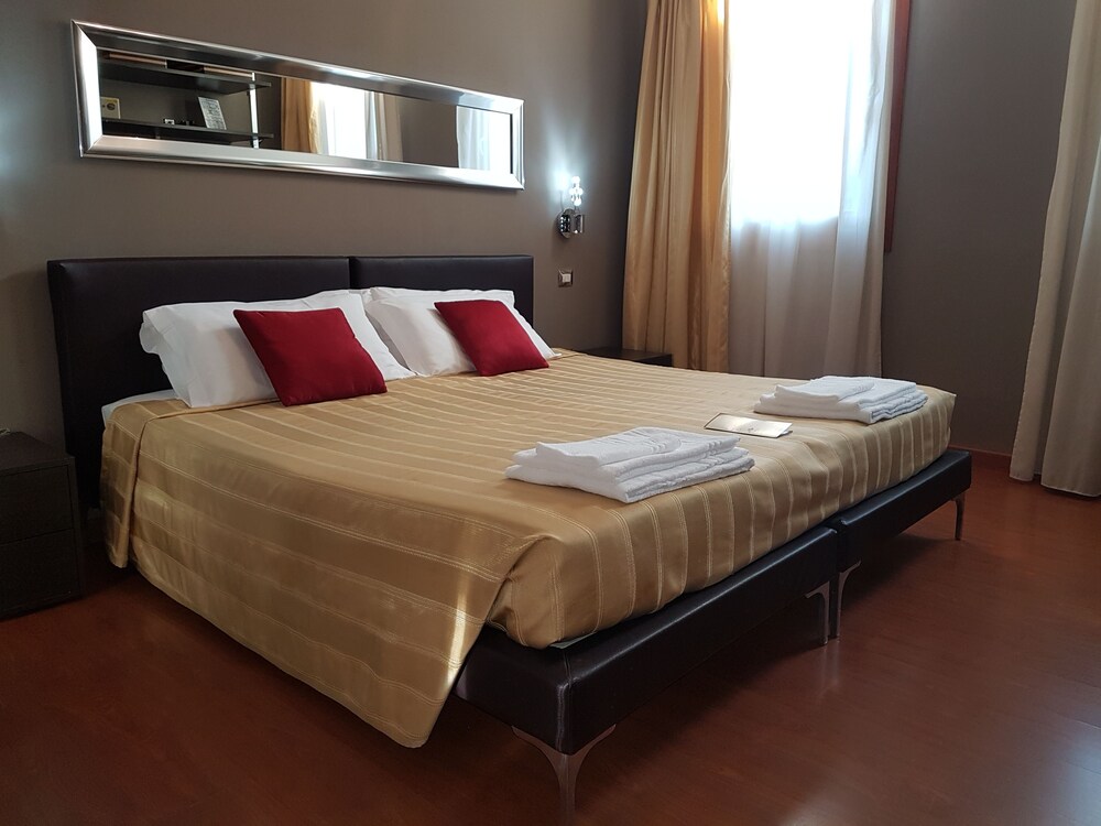 Small Hotel Royal, Padova Small Hotel Royal, Padova